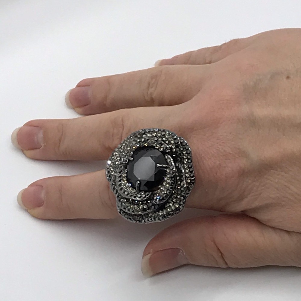 Floral ring - Picture 4 of 5